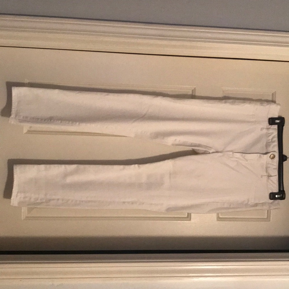 White AEO Jeggings - Super Stretchy!